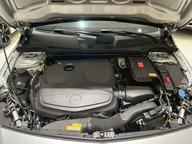 M-BENZ賓士 A180  第17張相片