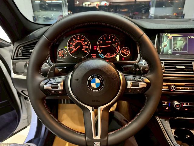 BMW寶馬 528I  第8張相片