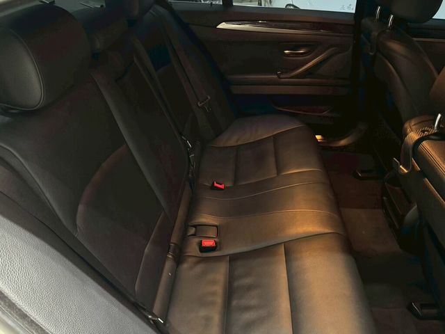 BMW寶馬 528I  第14張相片