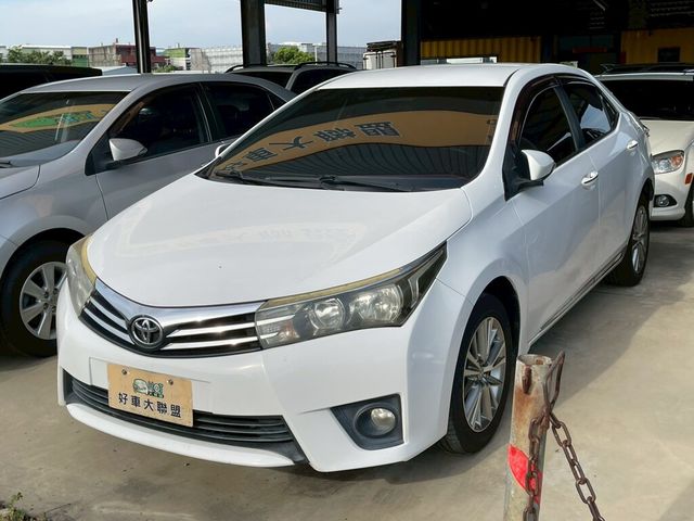 TOYOTA豐田 ALTIS  第1張相片
