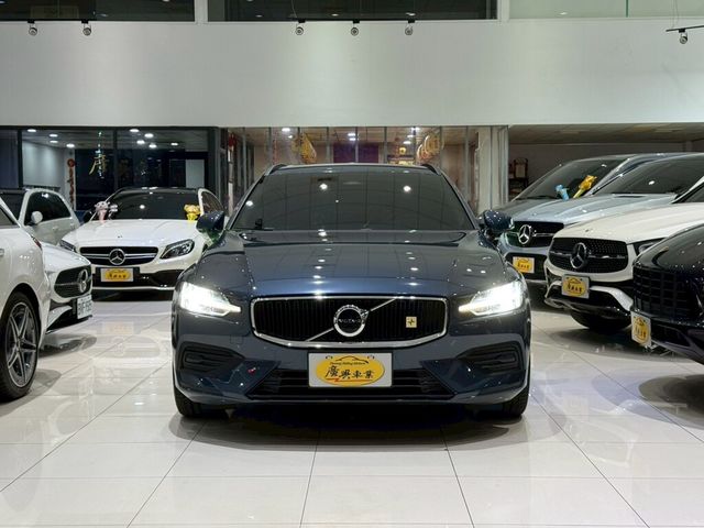 VOLVO富豪 V60  第2張相片