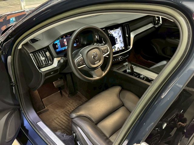 VOLVO富豪 V60  第7張相片