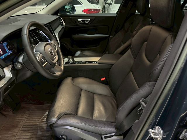 VOLVO富豪 V60  第10張相片