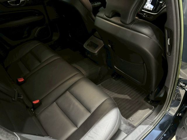 VOLVO富豪 V60  第12張相片