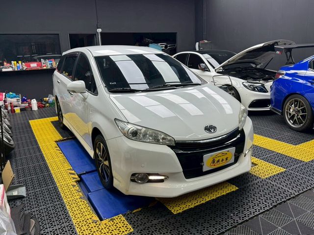 TOYOTA豐田 WISH  第3張相片
