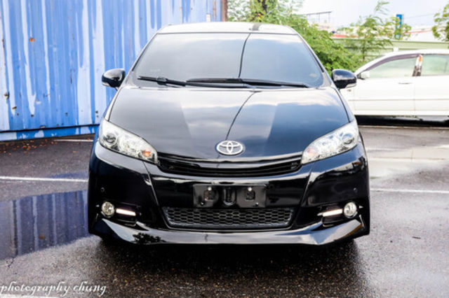 TOYOTA豐田 WISH  第3張相片