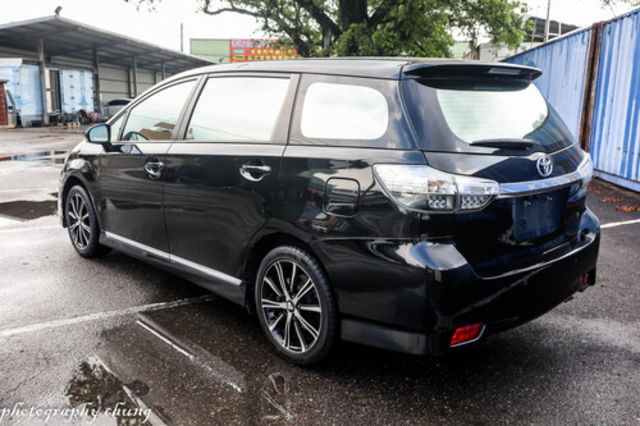 TOYOTA豐田 WISH  第6張相片