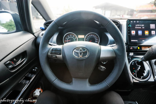 TOYOTA豐田 WISH  第10張相片