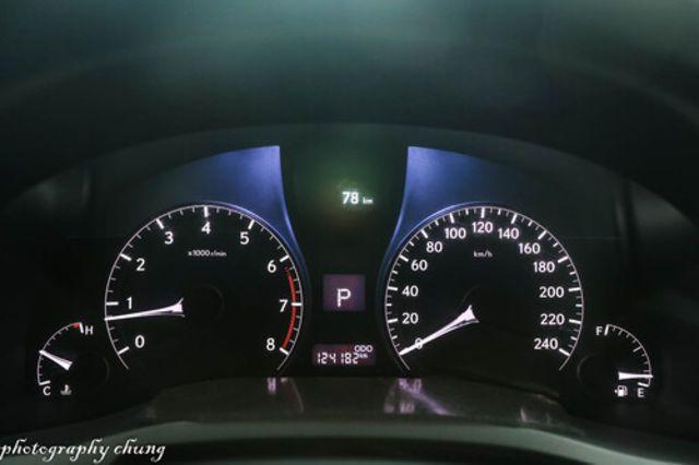 LEXUS凌志 RX270  第15張相片