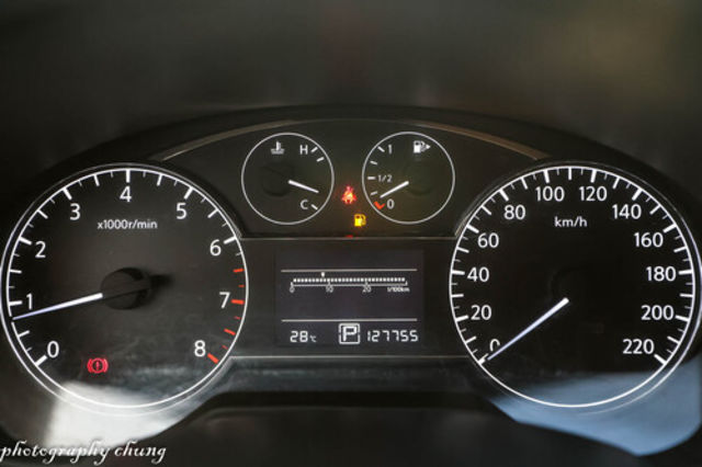 NISSAN日產 TIIDA  第10張相片