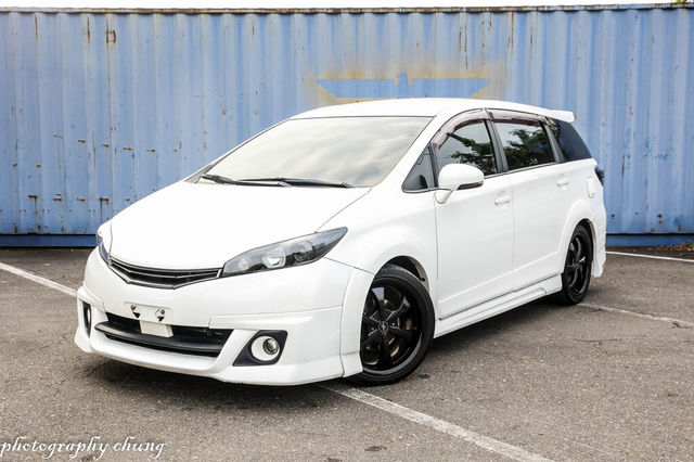 TOYOTA豐田 WISH  第1張相片