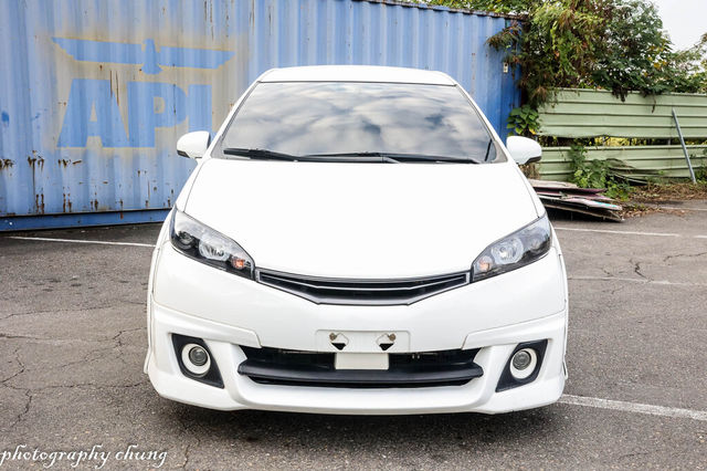TOYOTA豐田 WISH  第3張相片