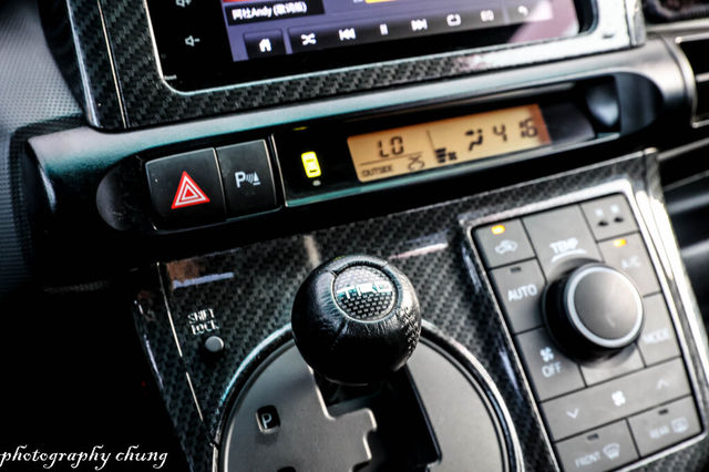 TOYOTA豐田 WISH  第17張相片