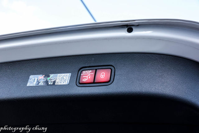 M-BENZ賓士 GLC300  第8張相片