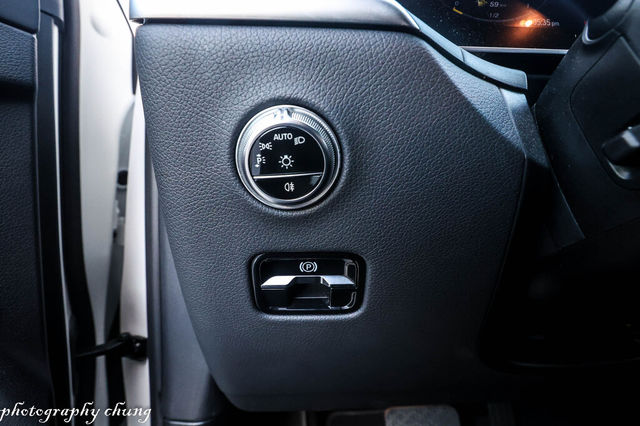 M-BENZ賓士 GLC300  第15張相片