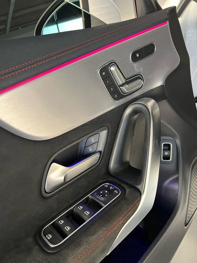 M-BENZ賓士 CLA250  第14張相片