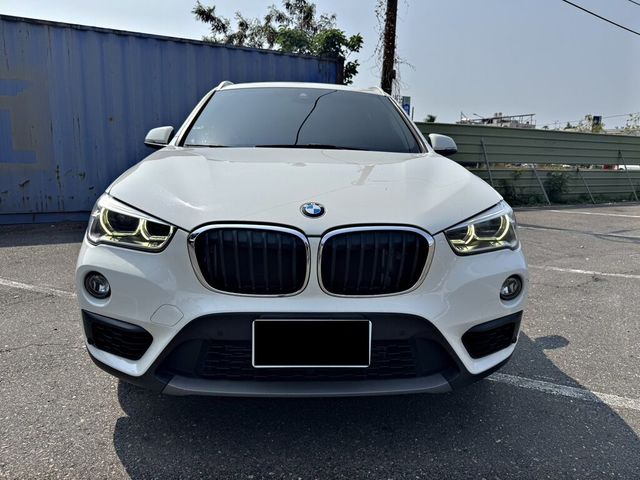 BMW寶馬 X1  第1張相片