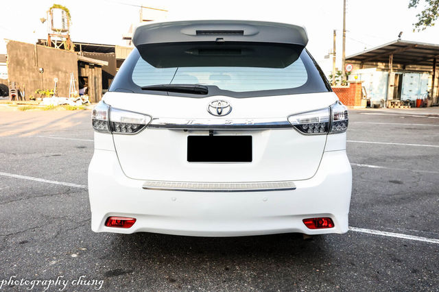 TOYOTA豐田 WISH  第7張相片