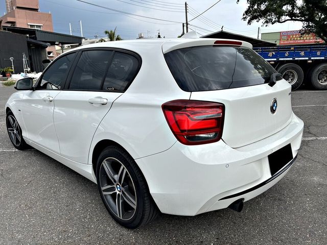 BMW寶馬 118I  第6張相片