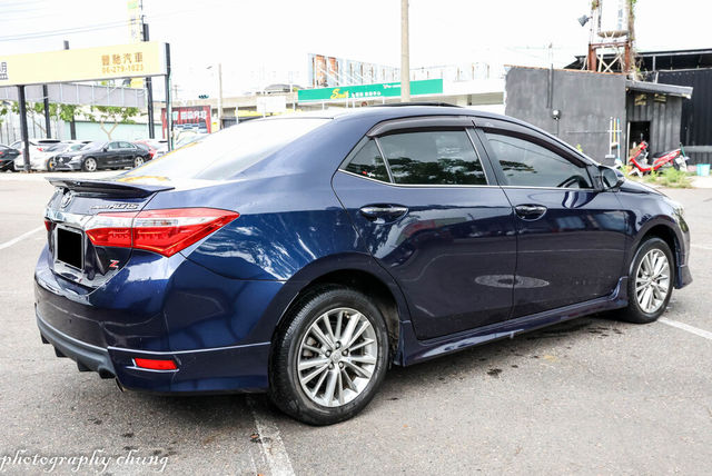 TOYOTA豐田 ALTIS  第3張相片