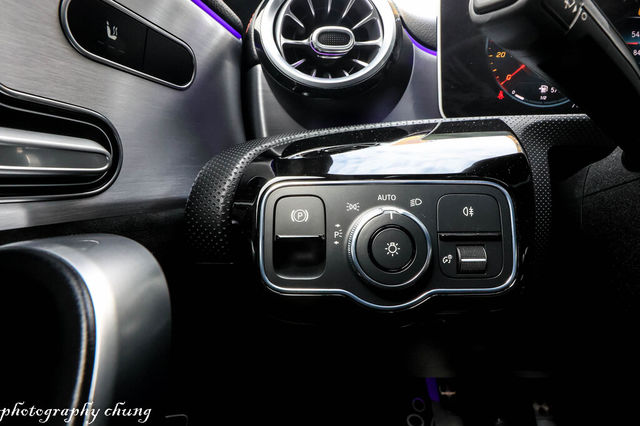 M-BENZ賓士 CLA250  第18張相片