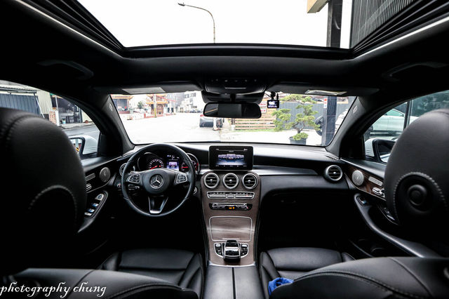 M-BENZ賓士 GLC300 AMG COUPE  第4張相片