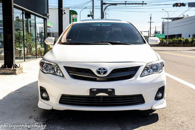 TOYOTA豐田 ALTIS  第3張相片