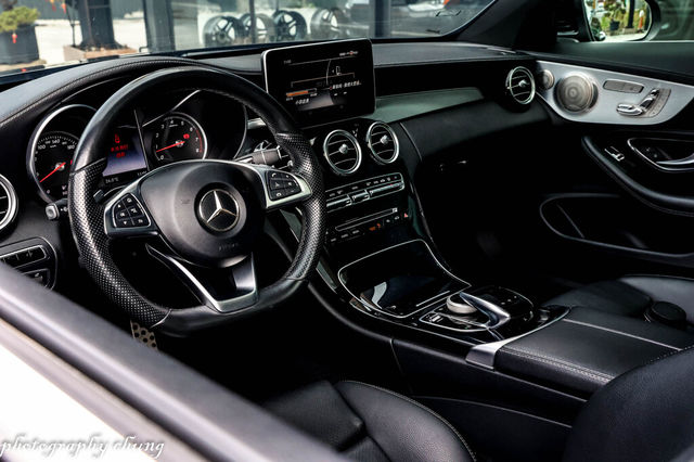 M-BENZ賓士 C300 COUPE  第3張相片