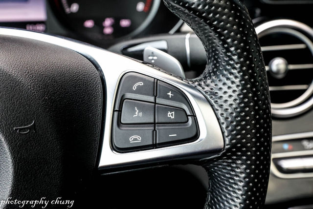 M-BENZ賓士 C300 COUPE  第13張相片