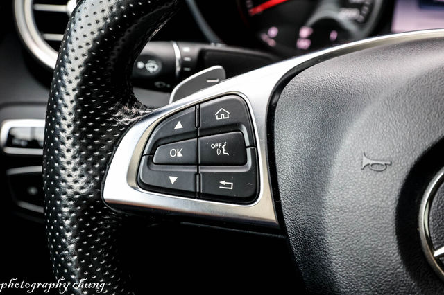 M-BENZ賓士 C300 COUPE  第14張相片