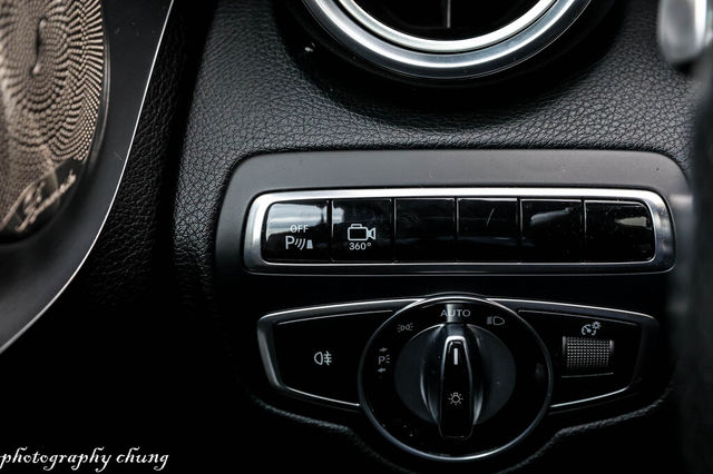 M-BENZ賓士 C300 COUPE  第16張相片