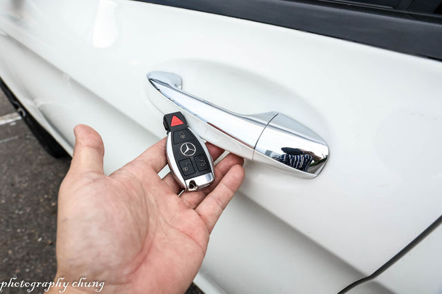 M-BENZ賓士 GLC300  第3張相片