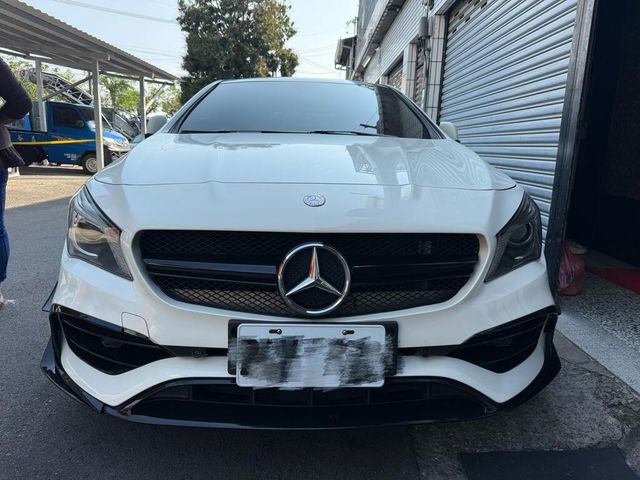 M-BENZ賓士 CLA250  第2張相片