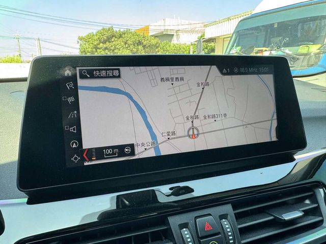 BMW寶馬 X1  第11張相片