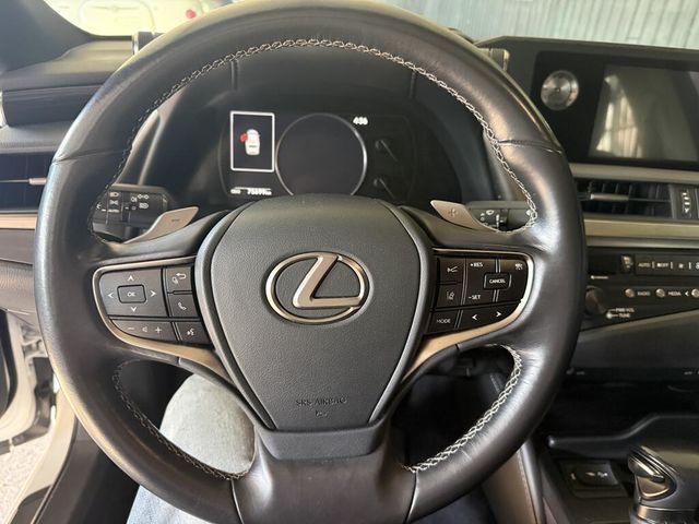 LEXUS凌志 ES200  第10張相片