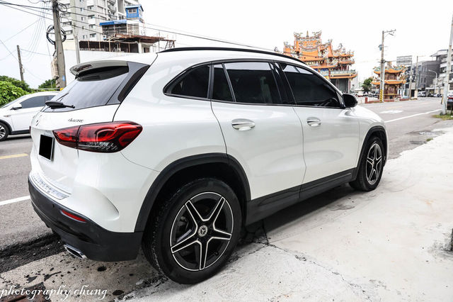 M-BENZ賓士 GLA250  第4張相片