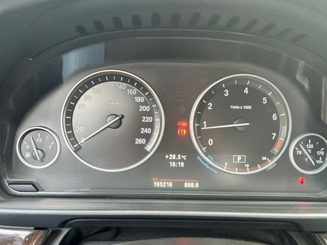 2013年 520i 認證車 實跑 電動尾門  第17張相片