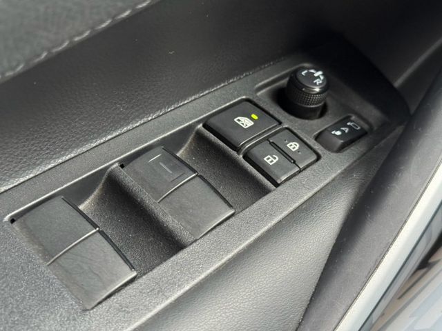 2021 黑色 Altis Acc 定速恆溫  第14張相片