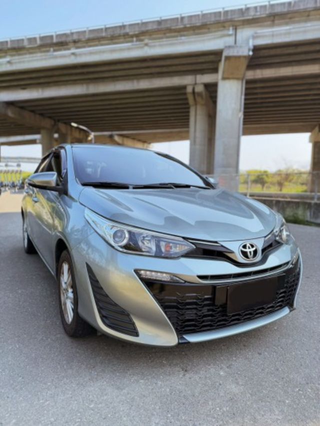201年大鴨頂級Ｓ版已認證原版件  第2張相片