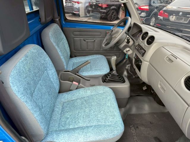 2010 凌厲 車況漂亮免整理 實跑11萬 原版件  第8張相片