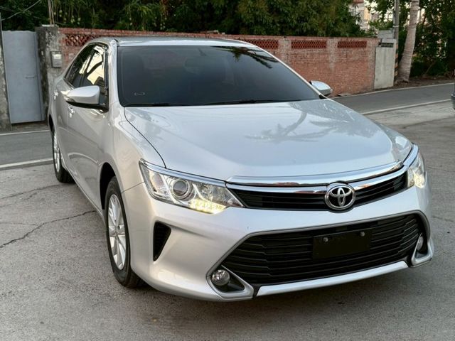 2020 2.0 Camry 原廠保養！原廠認證車！完全不用擔心車況 只賣36.8!  第3張相片