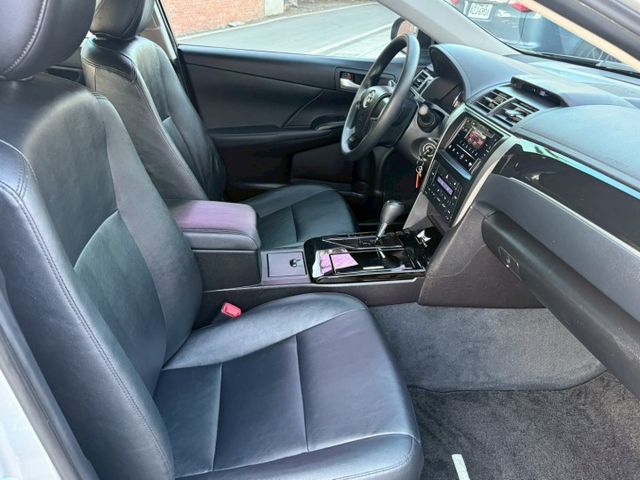 2020 2.0 Camry 原廠保養！原廠認證車！完全不用擔心車況 只賣36.8!  第10張相片