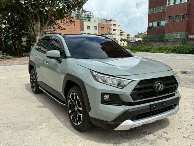 2020 RAV4 2.0躍野冒險版 4WD ACC 跟車 盲點 電尾 360環景  第3張相片
