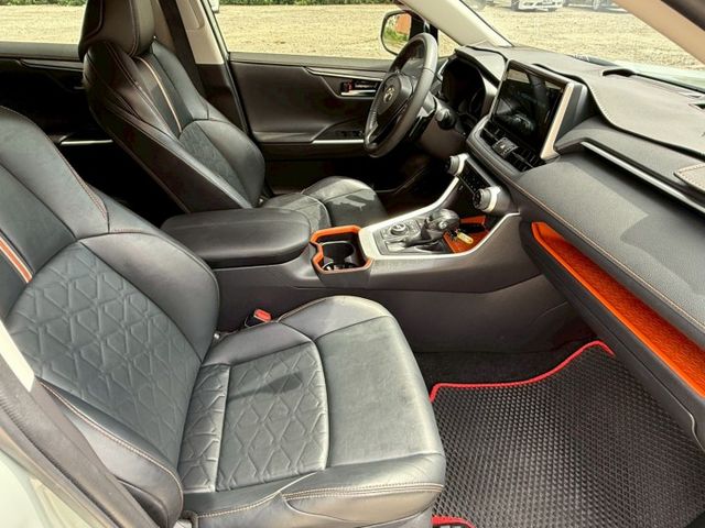 2020 RAV4 2.0躍野冒險版 4WD ACC 跟車 盲點 電尾 360環景  第9張相片