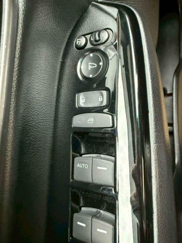 2020 白 CRV Ｓ頂級版  第17張相片