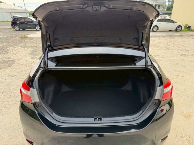 2015 黑 ALTIS 1.8 倒車影像 雷達 抬顯  第16張相片