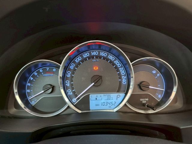 2015 黑 ALTIS 1.8 倒車影像 雷達 抬顯  第18張相片