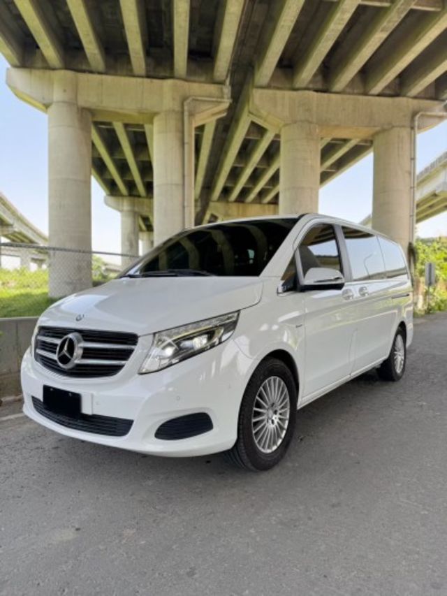 V-CLASS W447  第1張相片