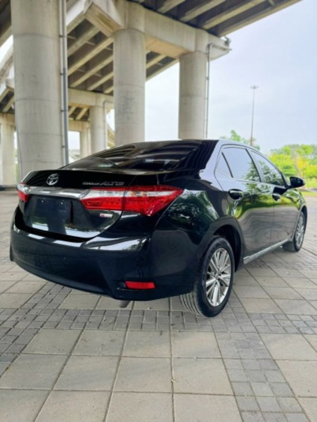 2016 黑 Altis 低里程 里程保證 8萬 提供一年兩萬保固  第4張相片