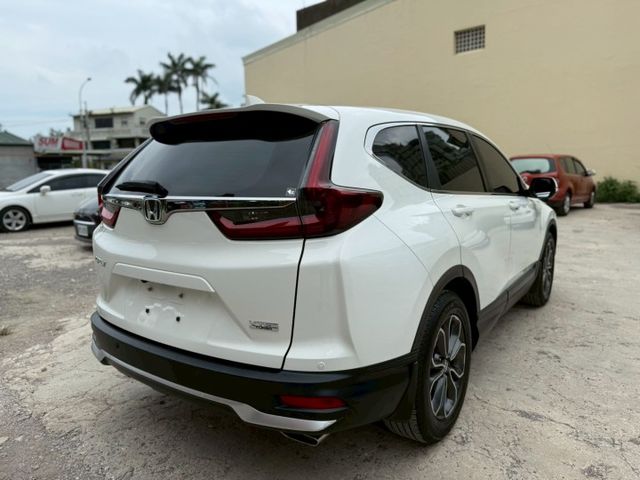 市場熱門車 21年 CR-V VTI-S 無天窗版本 摸門 定速 恆溫 倒車顯影 雷達 電尾門  第5張相片